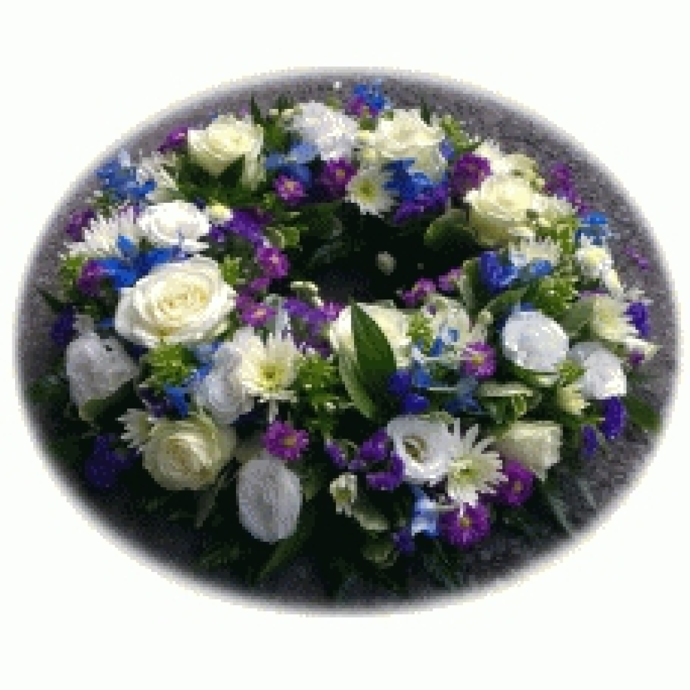 Classic Wreath - White an